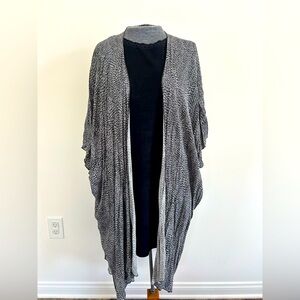 H&M Women’s Cape One Size Grey with White Pattern